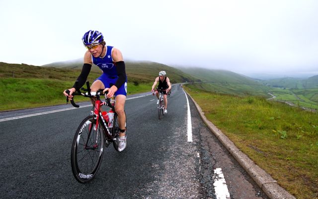 How to pace yourself on the bike leg of a triathlon