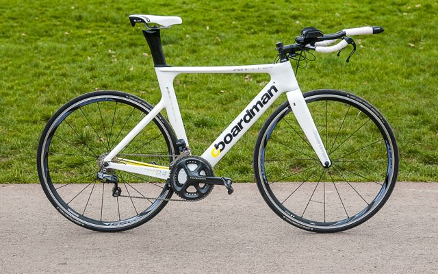 Boardman AiR TT 9.4 Di2 tri bike review 220 Triathlon