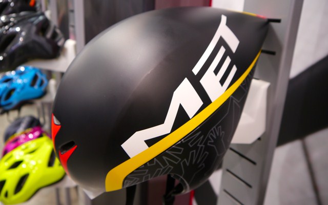 MET Drone TT helmet