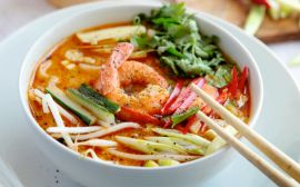 Recipe: Malaysian prawn laksa