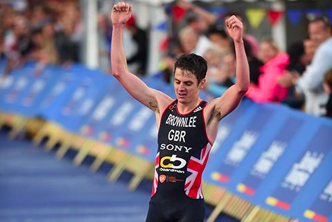 Jonny Brownlee takes outstanding win at WTS Auckland