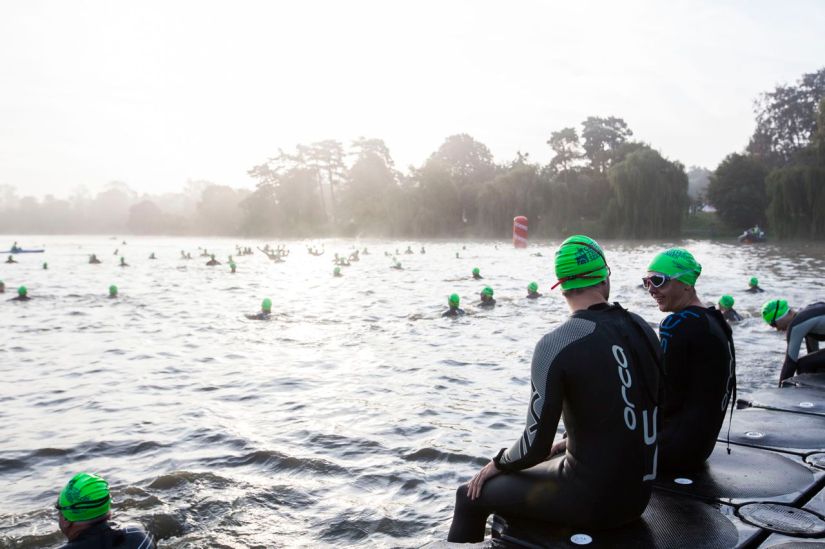 Can you wear contact lenses for swimming?