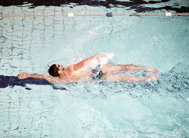 How to improve your swim performance by mixing up the pace