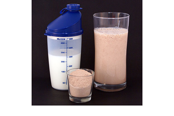 What’s the difference between whey and casein protein and when’s best to digest them?