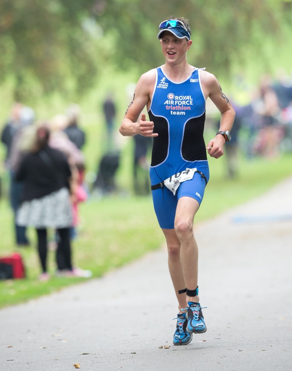 Luke Pollard wins standard distance race at Leeds Triathlon 2014