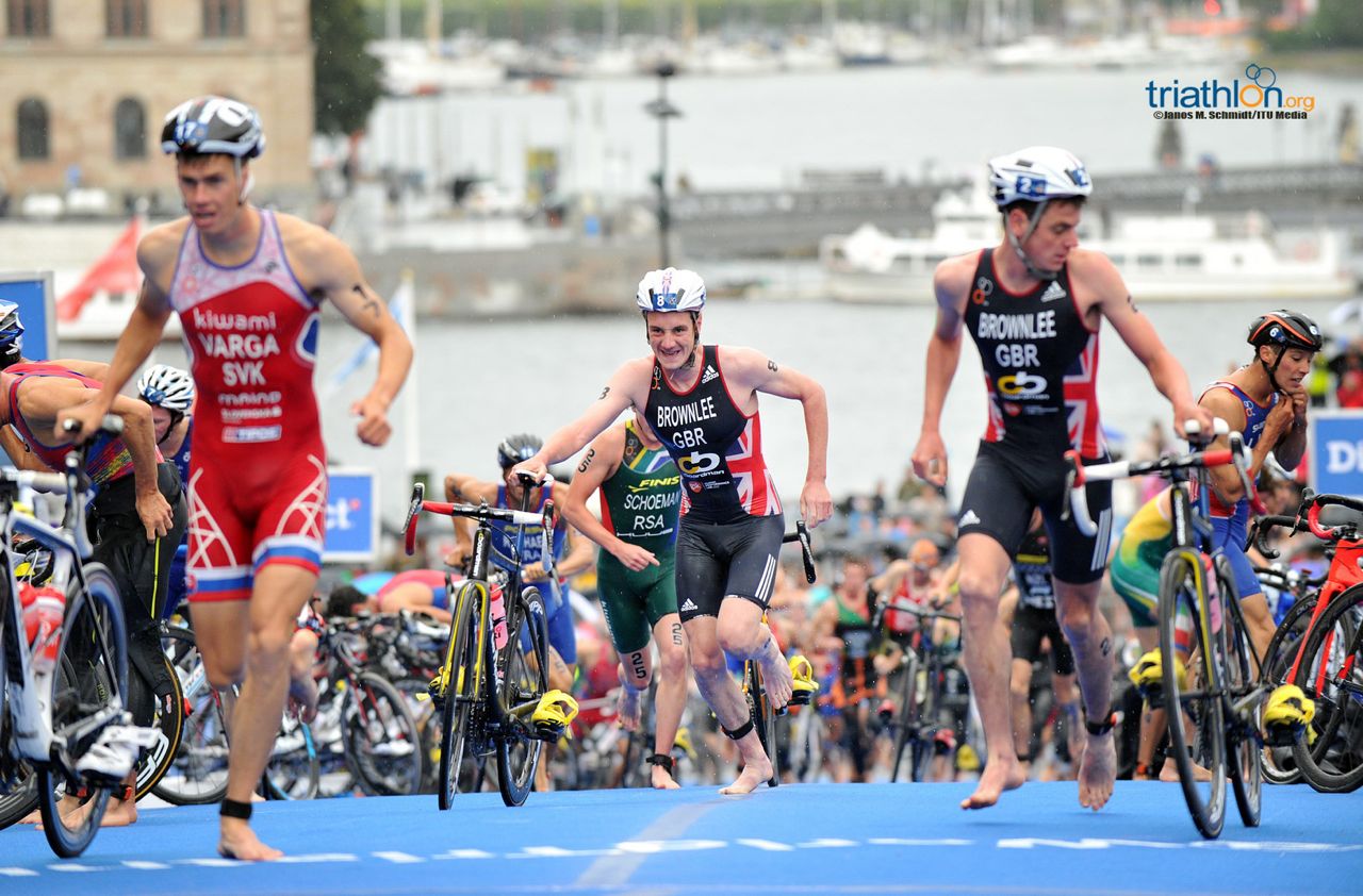 Varga leads the Brownlees out of the water at WTS Stockholm 2014