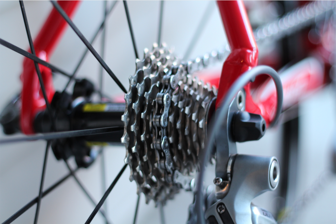 Bike chains: how to clean, maintain and replace it
