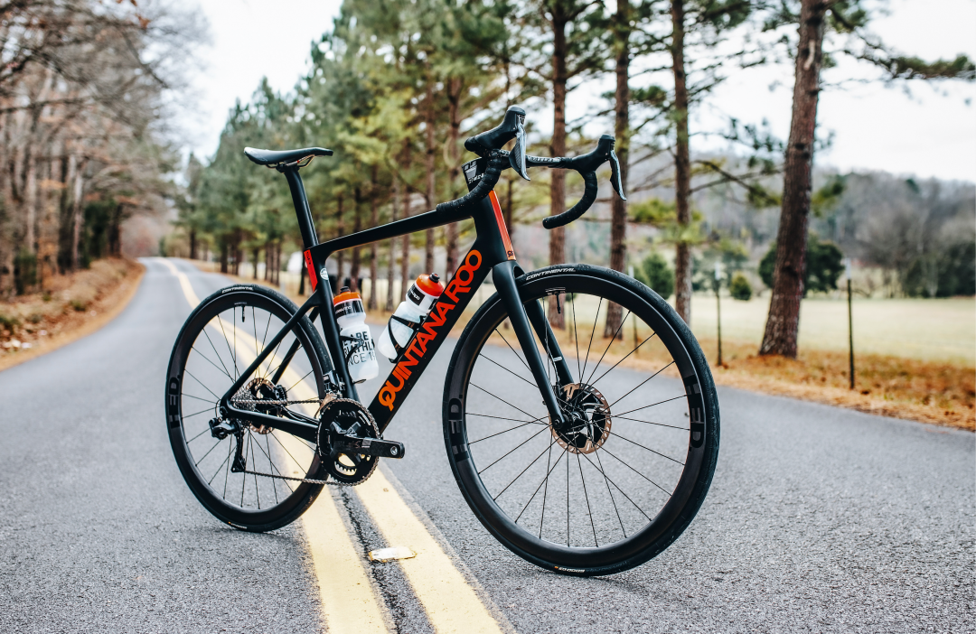 Quintana Roo launches new high-end aero bike, the SRsix