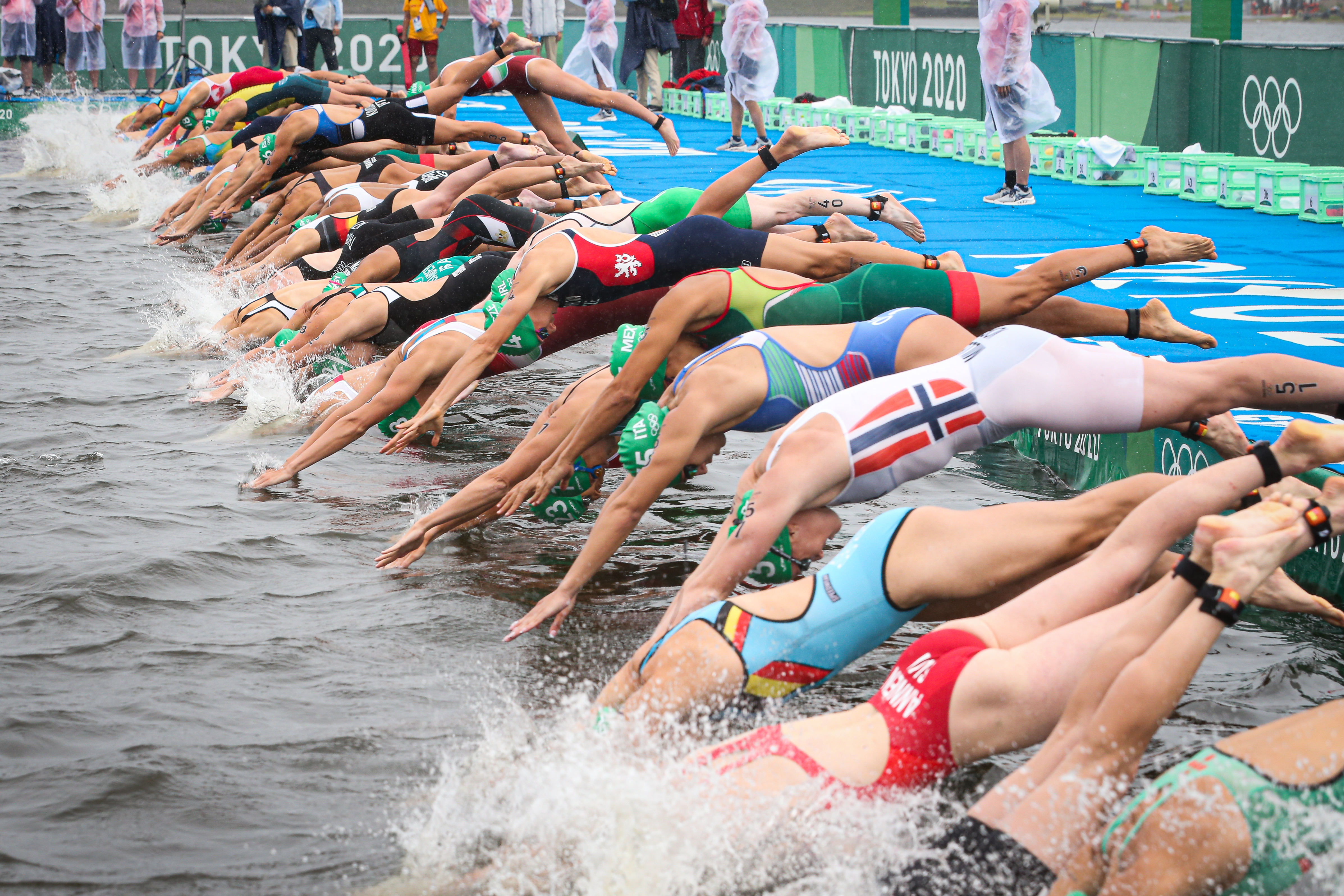 After a 15 minute delay due to a typhoon brewing, the women are off!