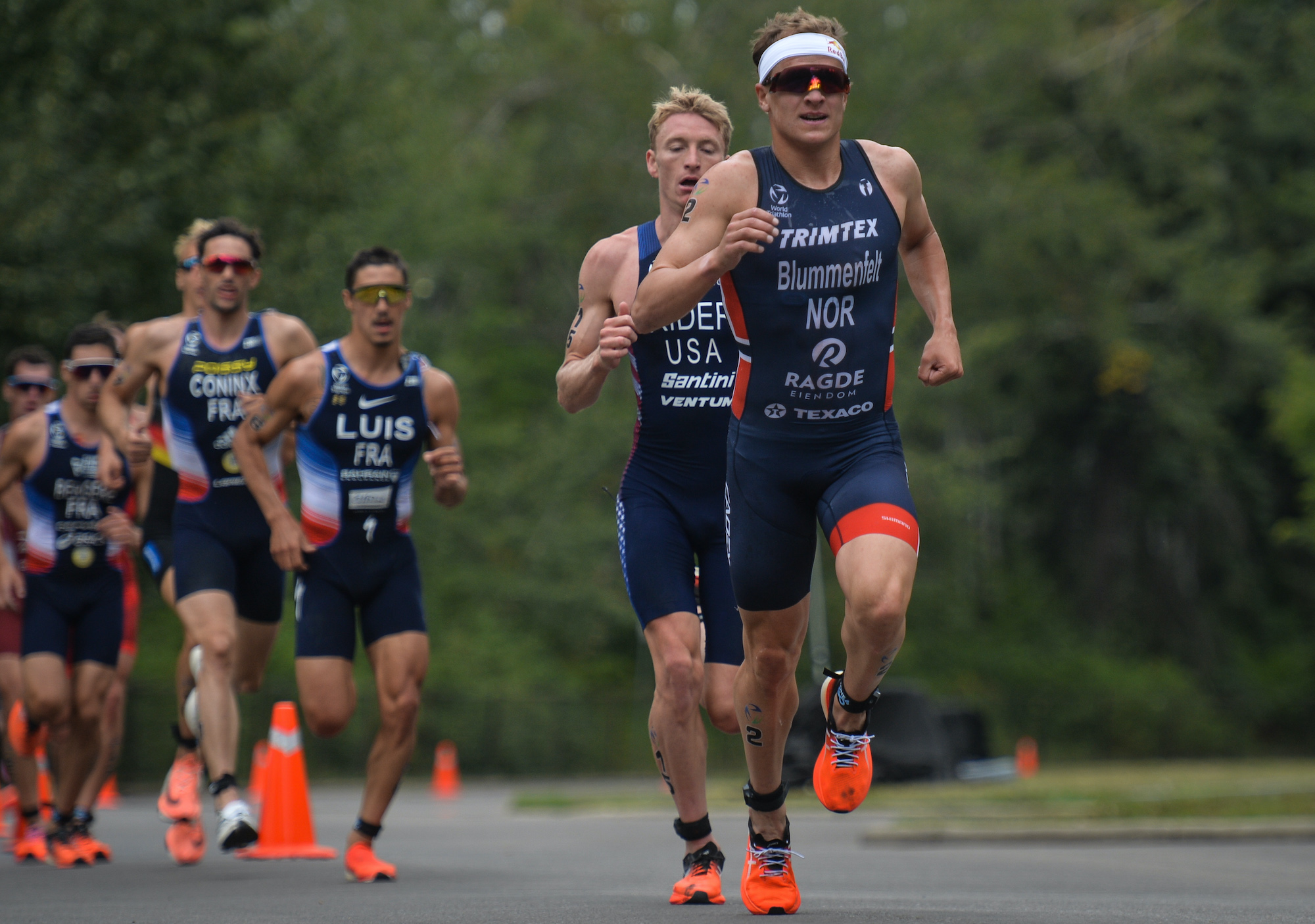 Kristian Blummenfelt racing at the World Triathlon finals in Edmonton