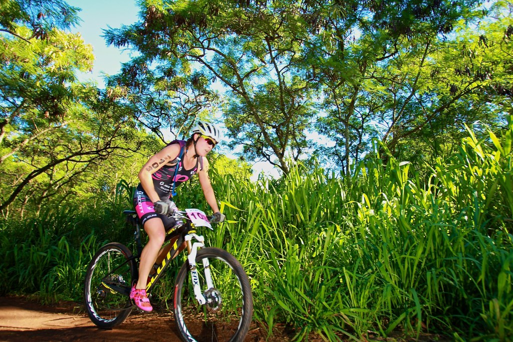 Flora Duffy competing at the 2014 Xterra World Champs