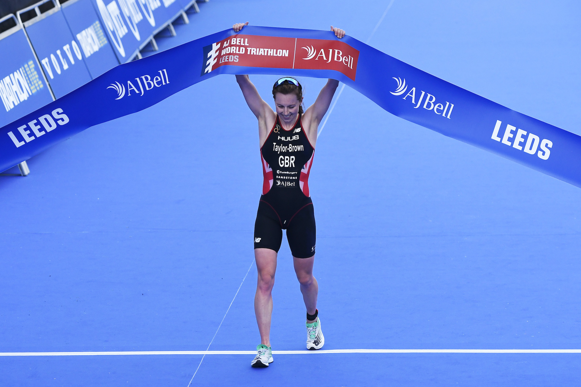 Georgia Taylor-Brown crosses the line in first at World Triathlon Leeds in 2019 (Credit: George Wood/Getty Images)