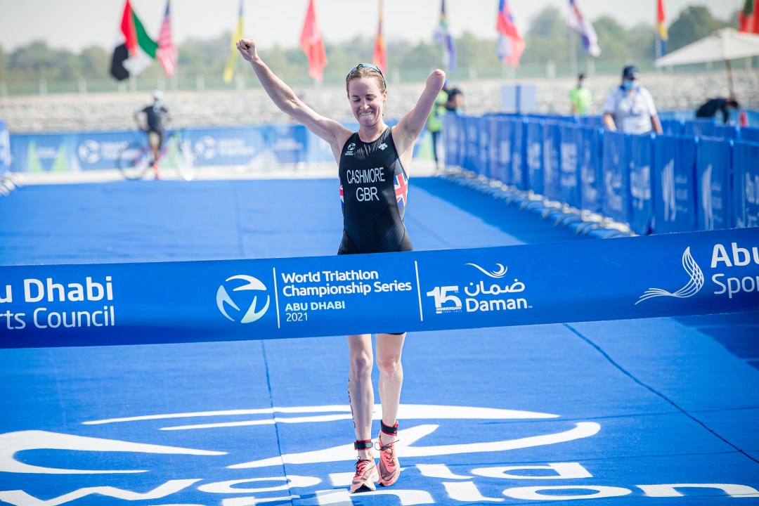 claire cashmore takes the win at WTCS abu dhai in 2021