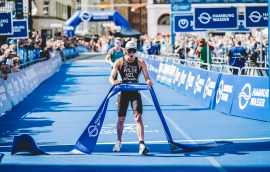 Hayden Wilde flies to victory at 2022 WTCS Hamburg