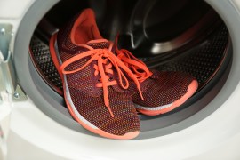 Can you wash trainers in a washing machine?