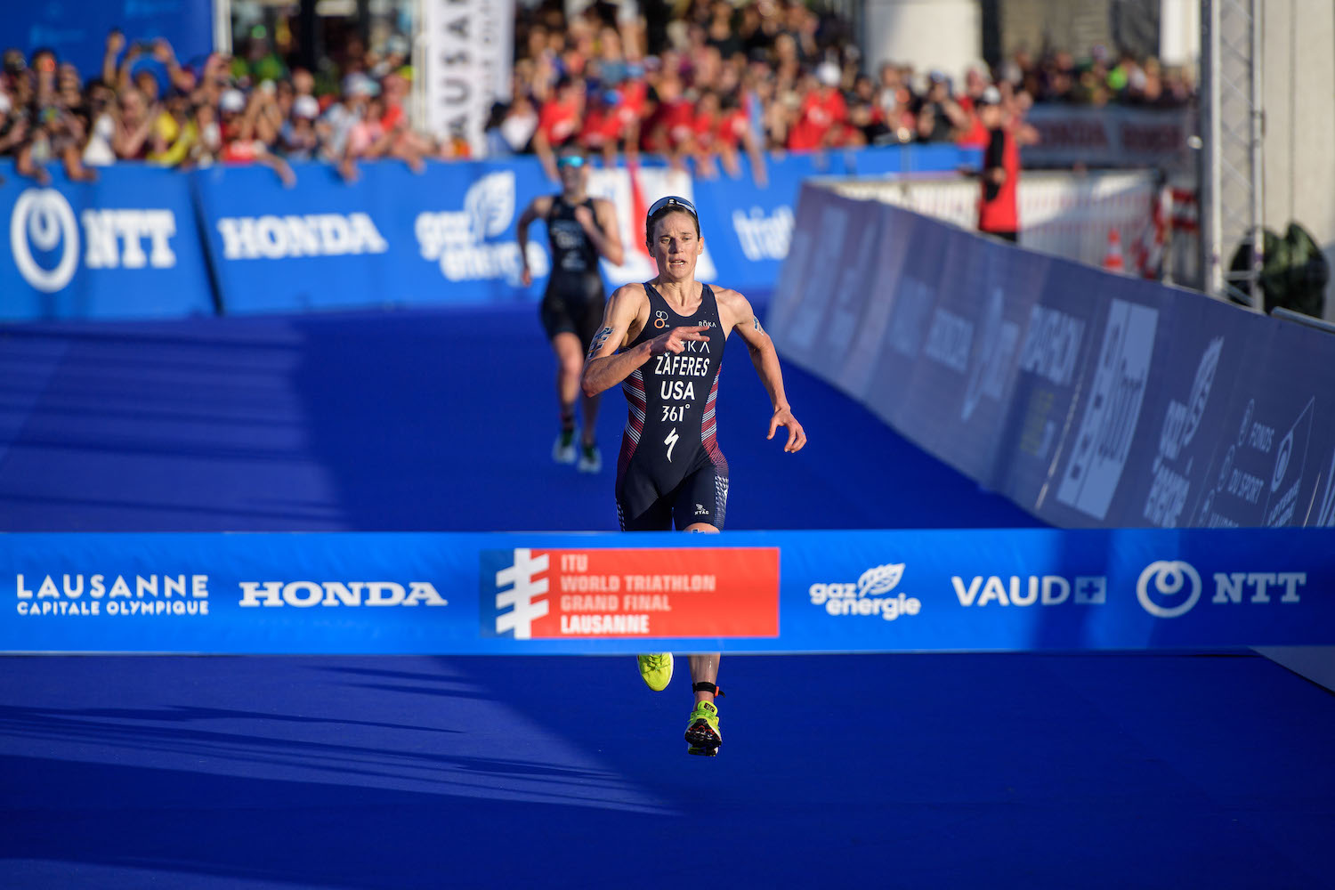 Katie Zaferes wins the 2019 World Triathlon Championship Series