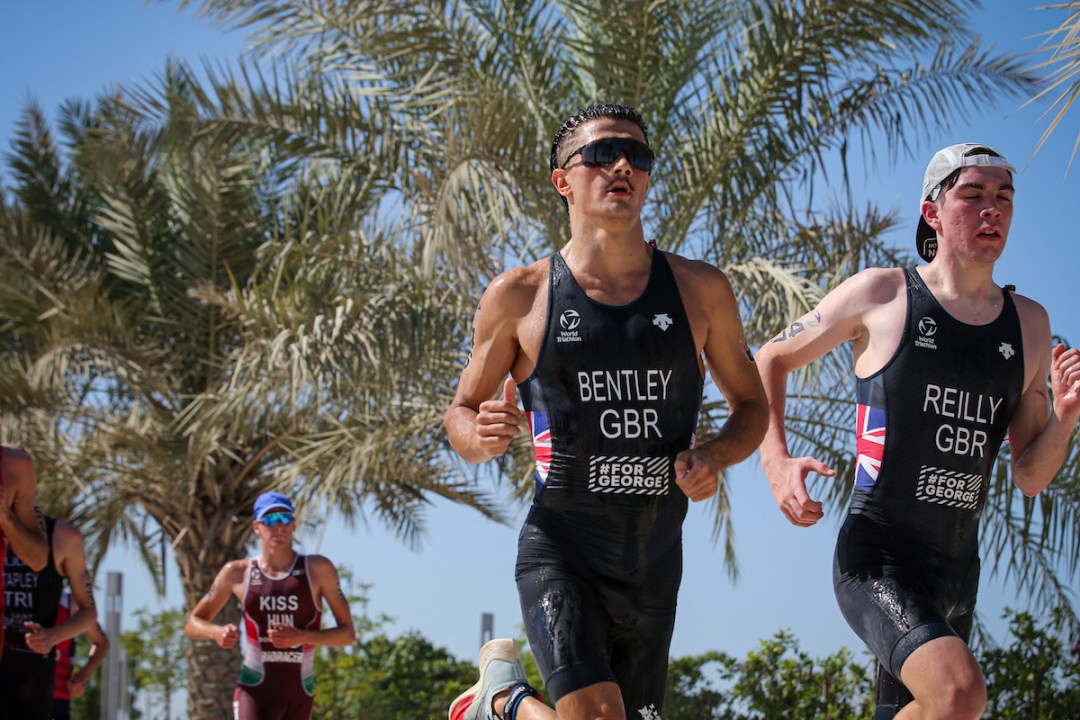 British triathlete Connor Bentley on the run section of the 2022 U23 World Champs in Abu Dhabi