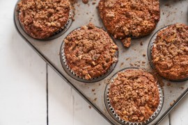 Banana and walnut muffins