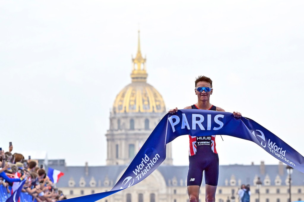 Alex Yee wins the Paris Olympic Games Triathlon Test Event