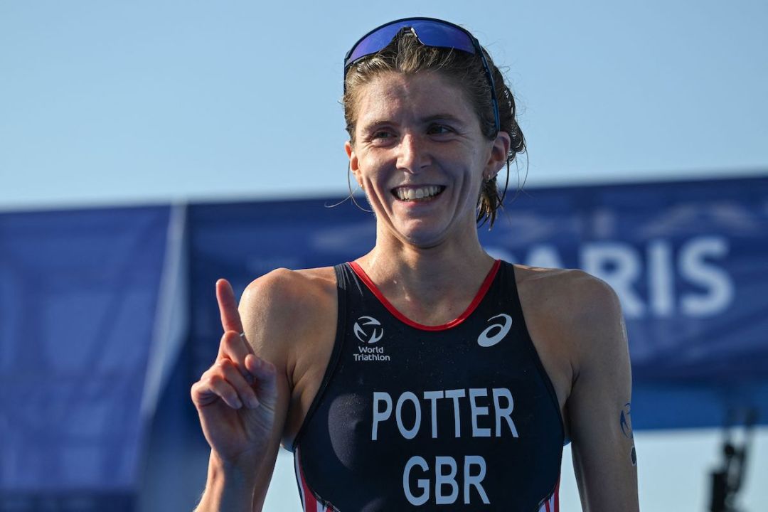 Beth Potter wins the Paris Olympic Games Triathlon Test Event, 2023