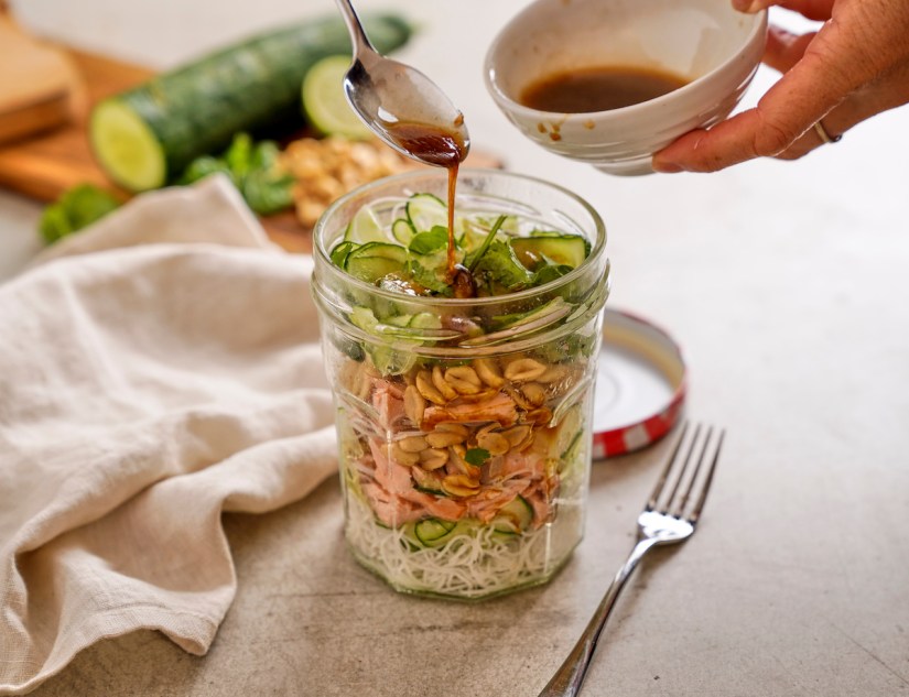 Vermicelli salmon salad