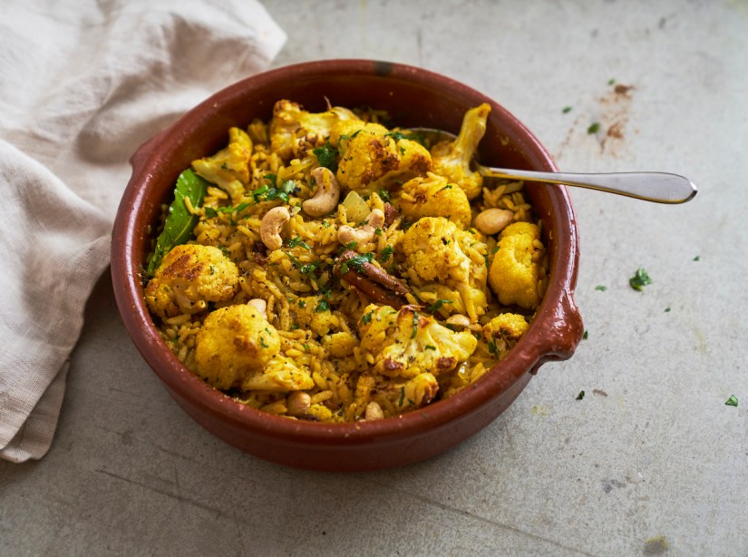 Golden turmeric and cauliflower rice