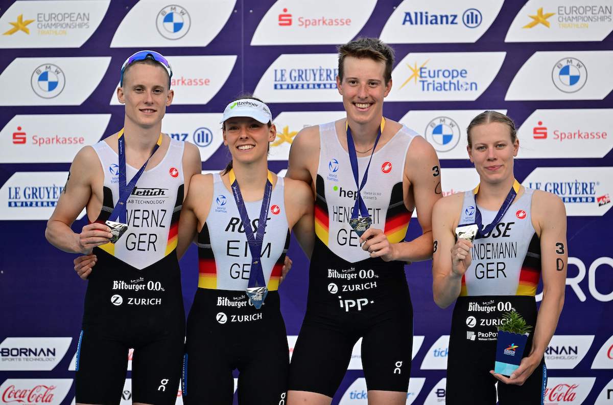 L-R: Germany's Valentin Wernz, Nina Eim, Simon Henseleit and Laura Lindemann celebrate winning mixed team relay silver at the 2022 European Champs, Munich