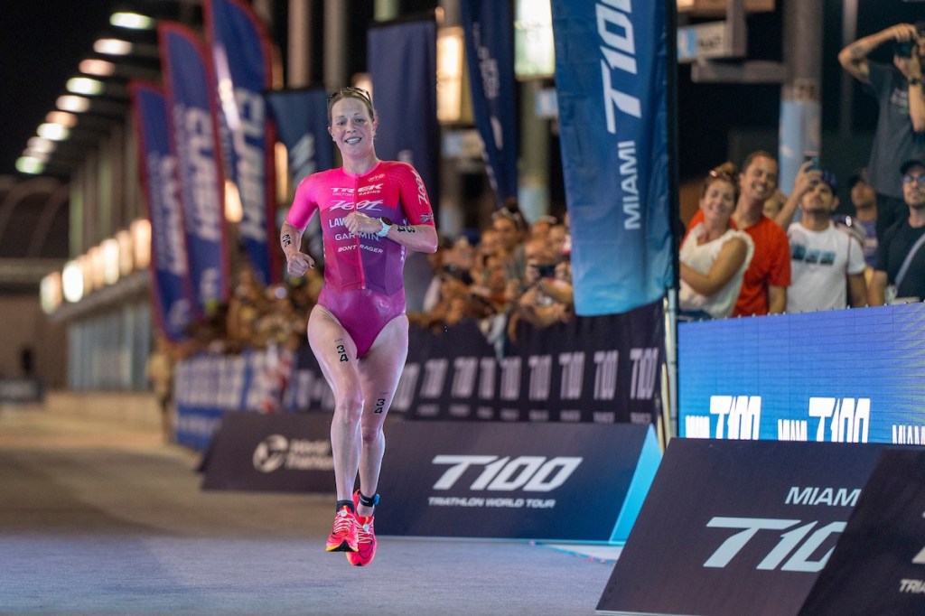 Holly Lawrence runs in for this at the Miami T100 in 2024