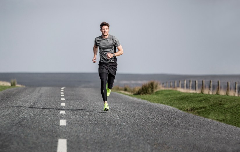What is vVO2 and how is it beneficial for triathlon?