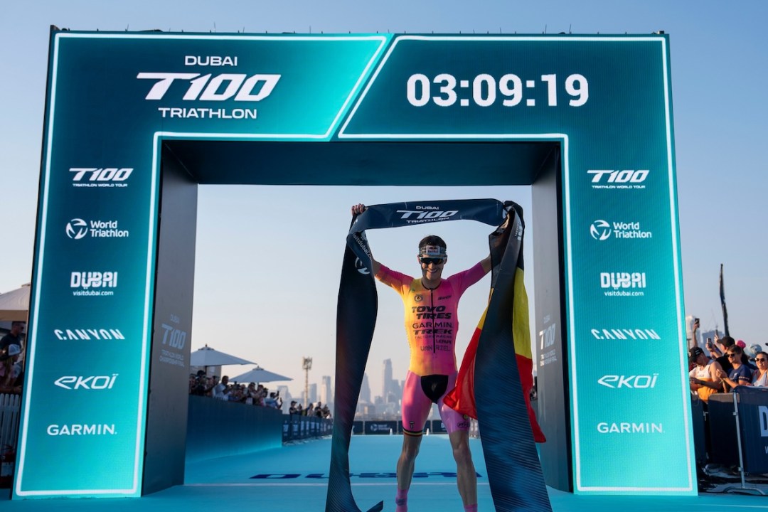 Marten Van Riel wins Dubai T100 and with it the 2024 series title.