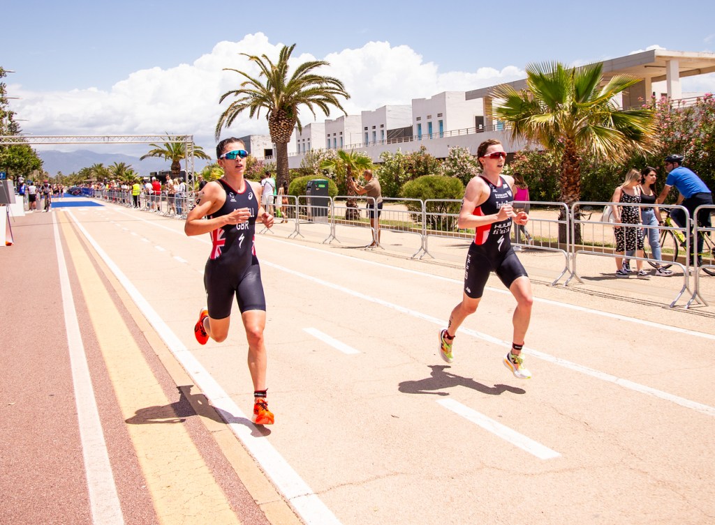 GB triathletes Sophie Coldwell and Georgia Taylor-Brown compete in the 2024 Cagliari WTCS race