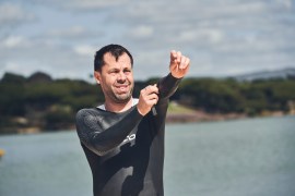 How to put on a wetsuit quickly and easily