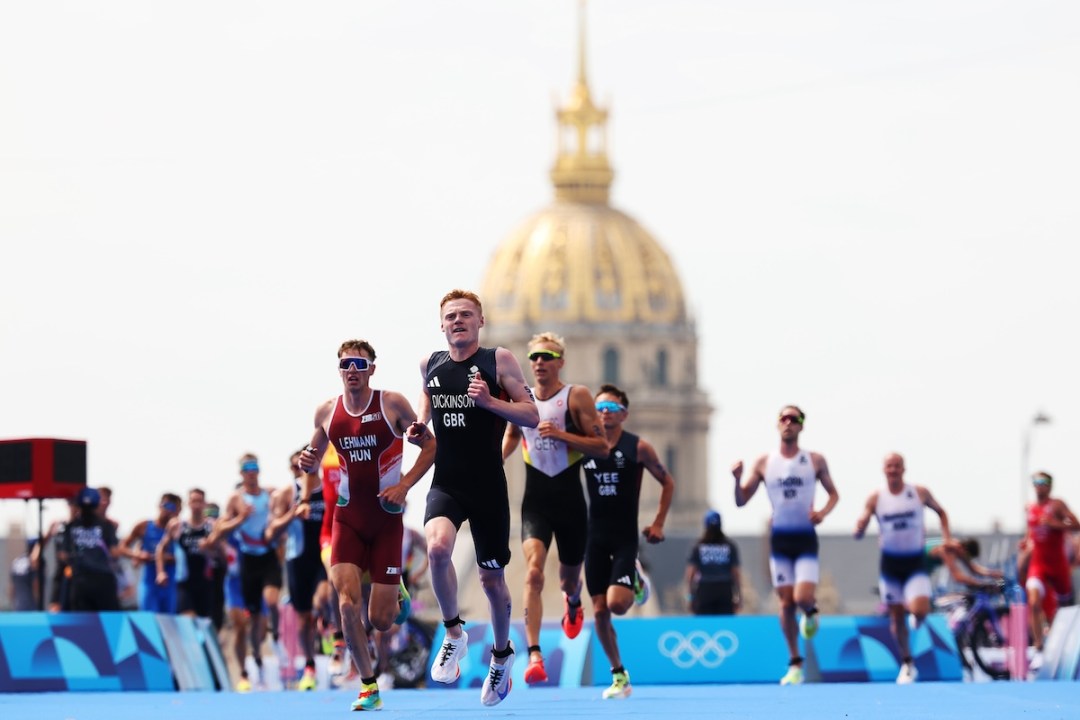 Samuel Dickinson of Team Great Britain competes during Men's Individual Triathlon on day five of the Olympic Games Paris 2024 at Pont Alexandre III on July 31, 2024 in Paris, France