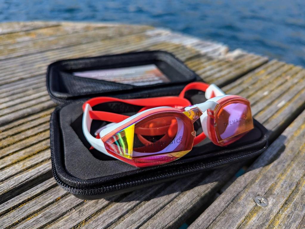 Product shot of The Magic5 Kasia goggles