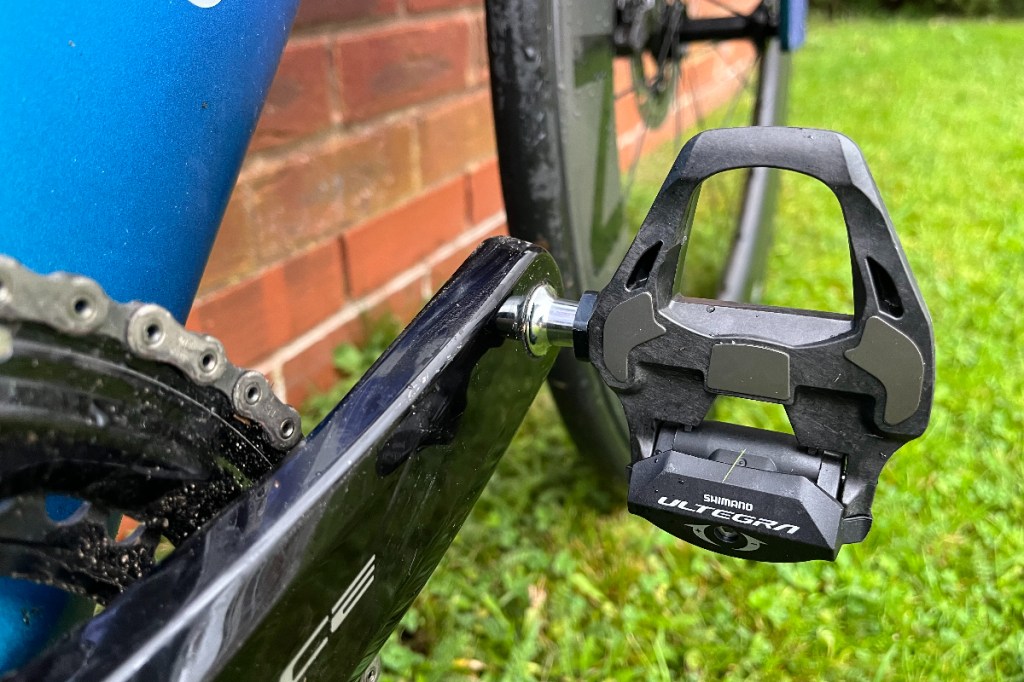 Shimano Ultegra PD-R8000 pedals mounted to cranks