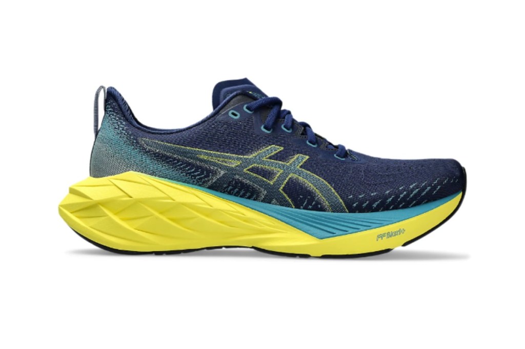 Asics Novablast 4 running shoes